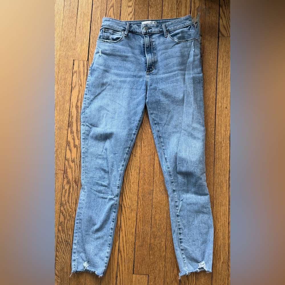 Abercrombie & Fitch High Rise Super Skinny Ankle Jean - Size 28 long
